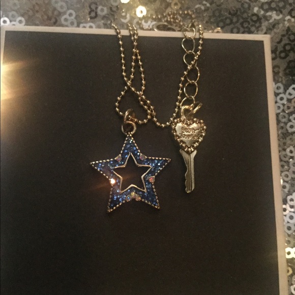 Betsey Johnson Twinkle Star Necklace š«